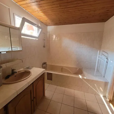 Gite - Location Saisonniere * Ecuras